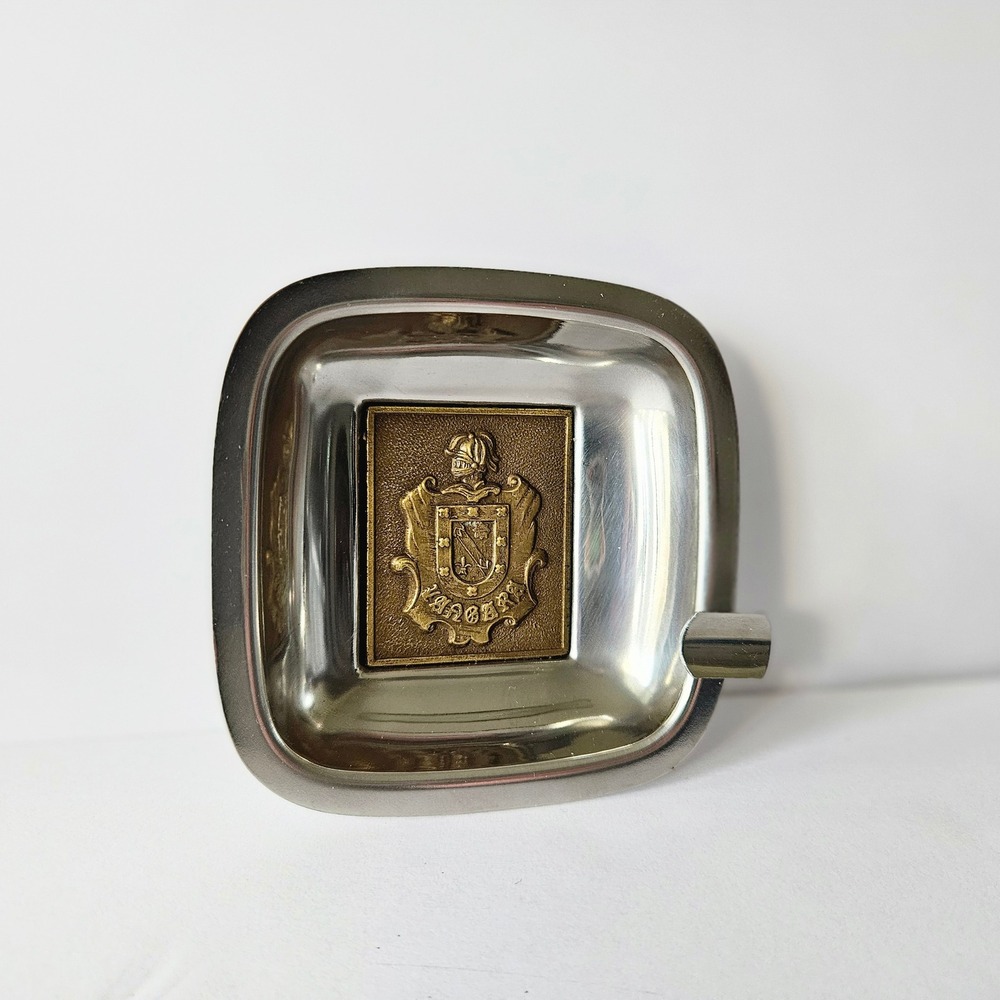 Vtg Old World Heraldic Cigar Ashtray‎ Metal Emblem Souvenir - EXCELLENT